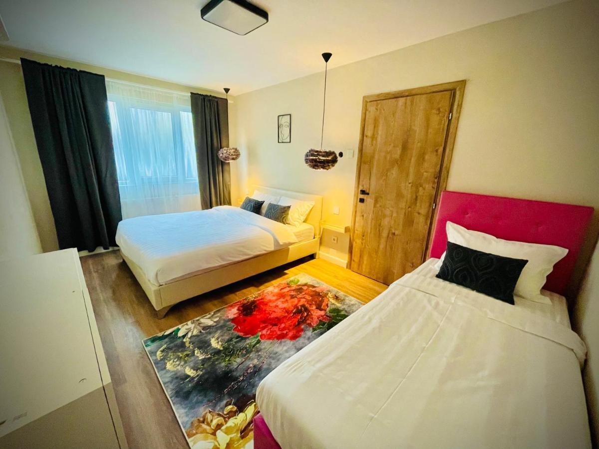 Best Place To Stay-Self Check In-24H Resita Extérieur photo